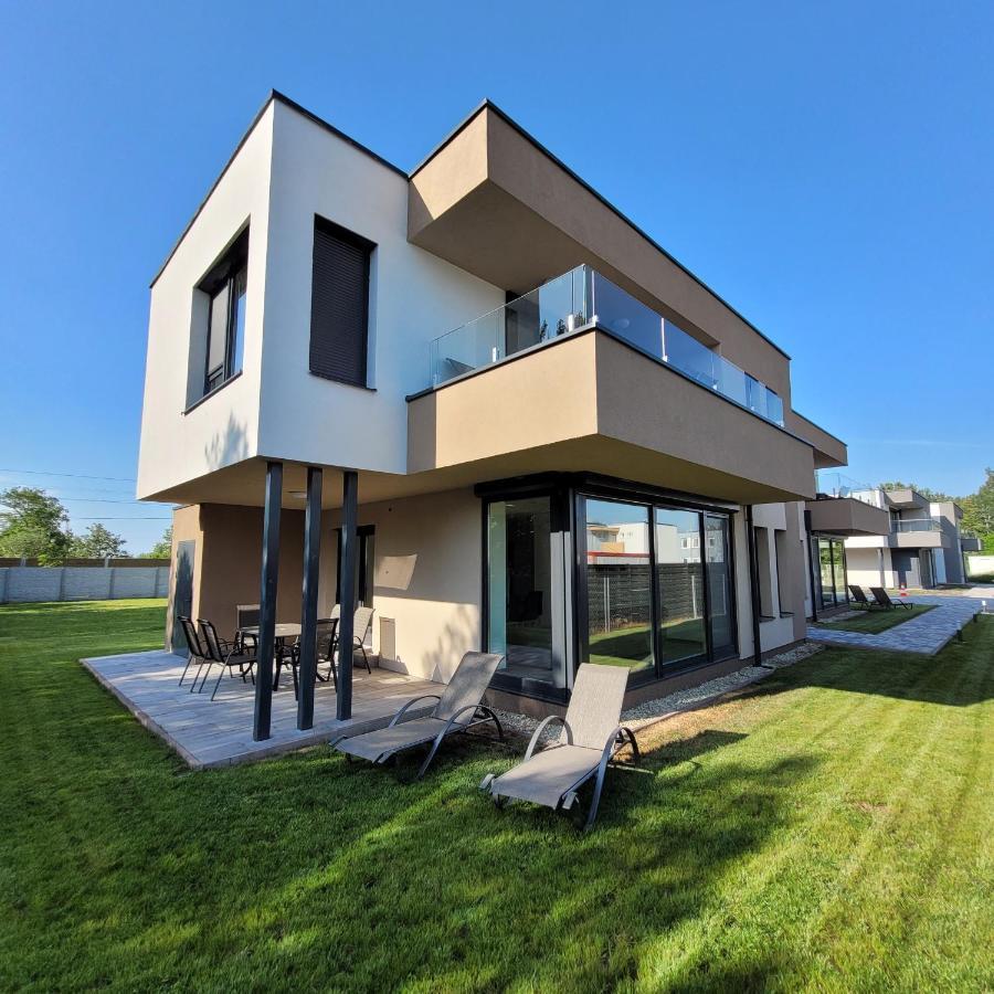 Ferienwohnung Zea Apartmanhaz Balatonfenyves Exterior foto