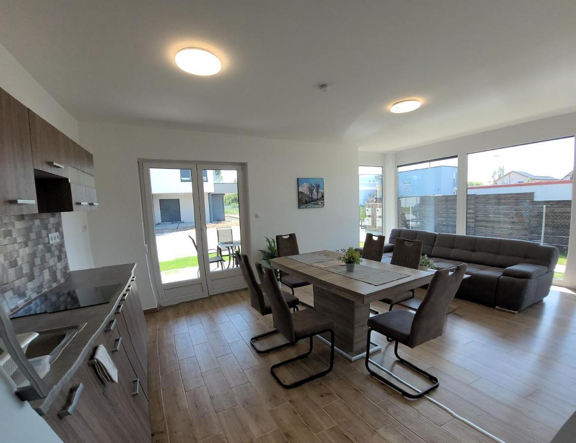 Ferienwohnung Zea Apartmanhaz Balatonfenyves Exterior foto
