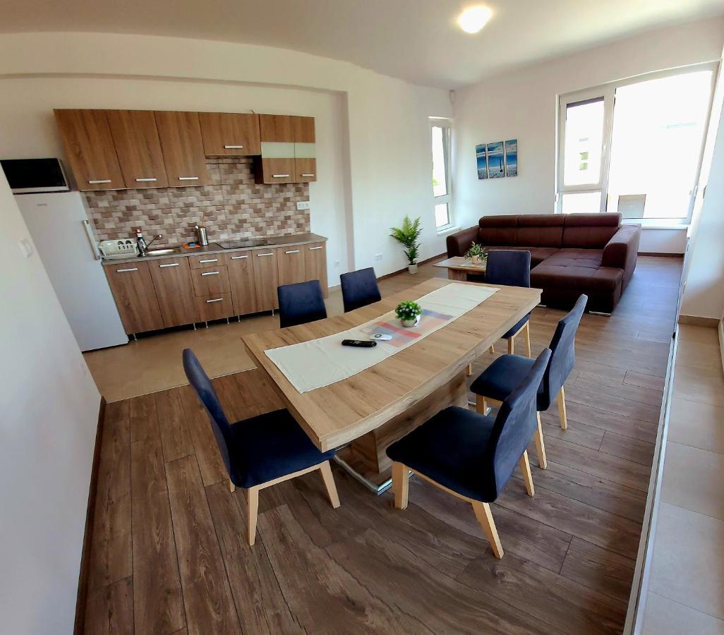 Ferienwohnung Zea Apartmanhaz Balatonfenyves Exterior foto