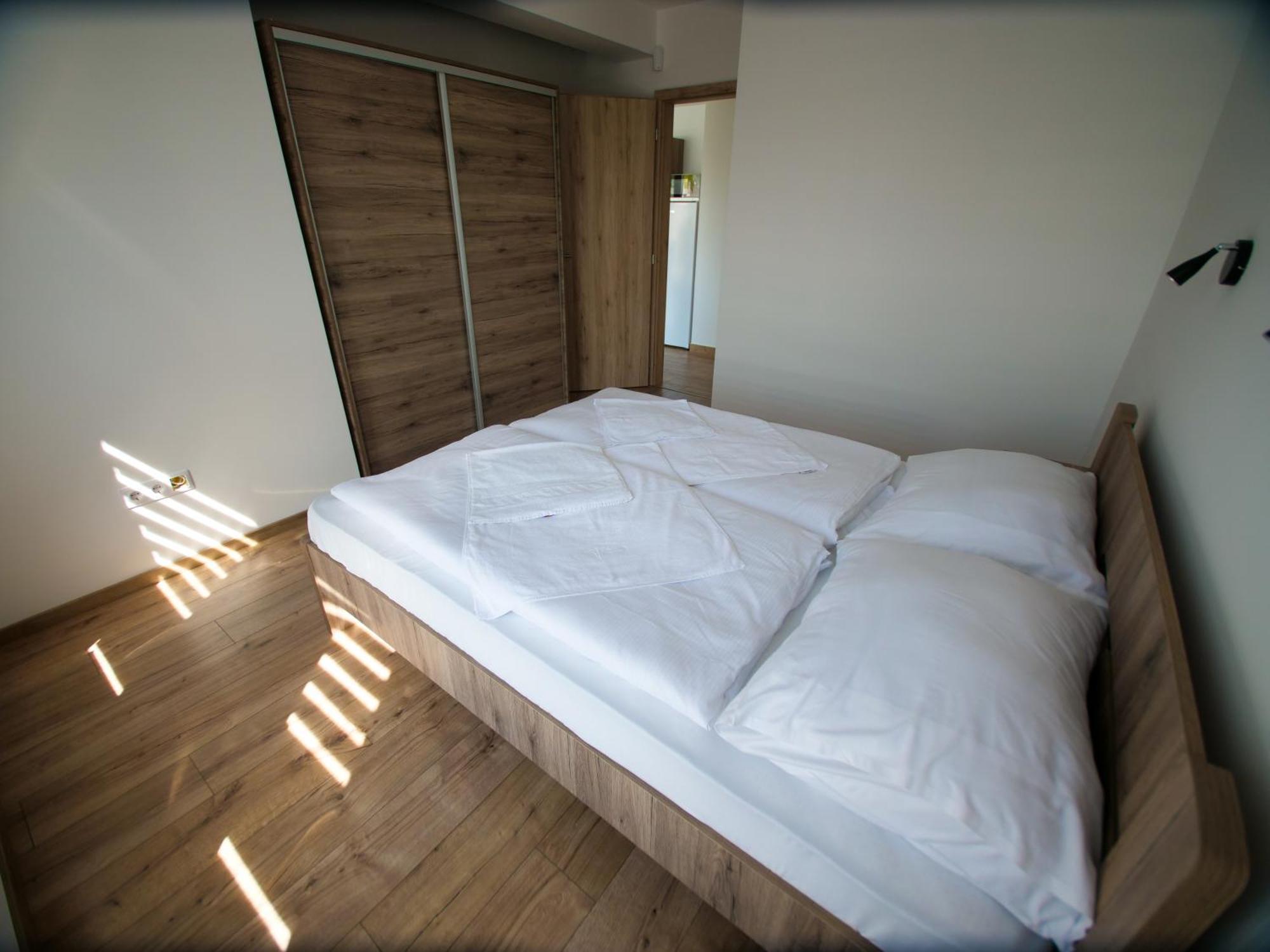 Ferienwohnung Zea Apartmanhaz Balatonfenyves Exterior foto